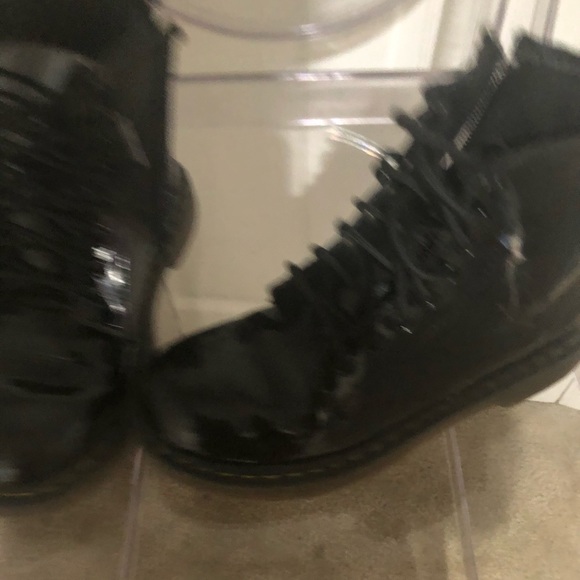 All weather boots - Picture 2 of 5